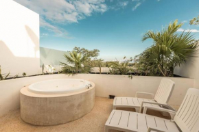 Condo in Tulum, pool, jacuzzi, 3 beds